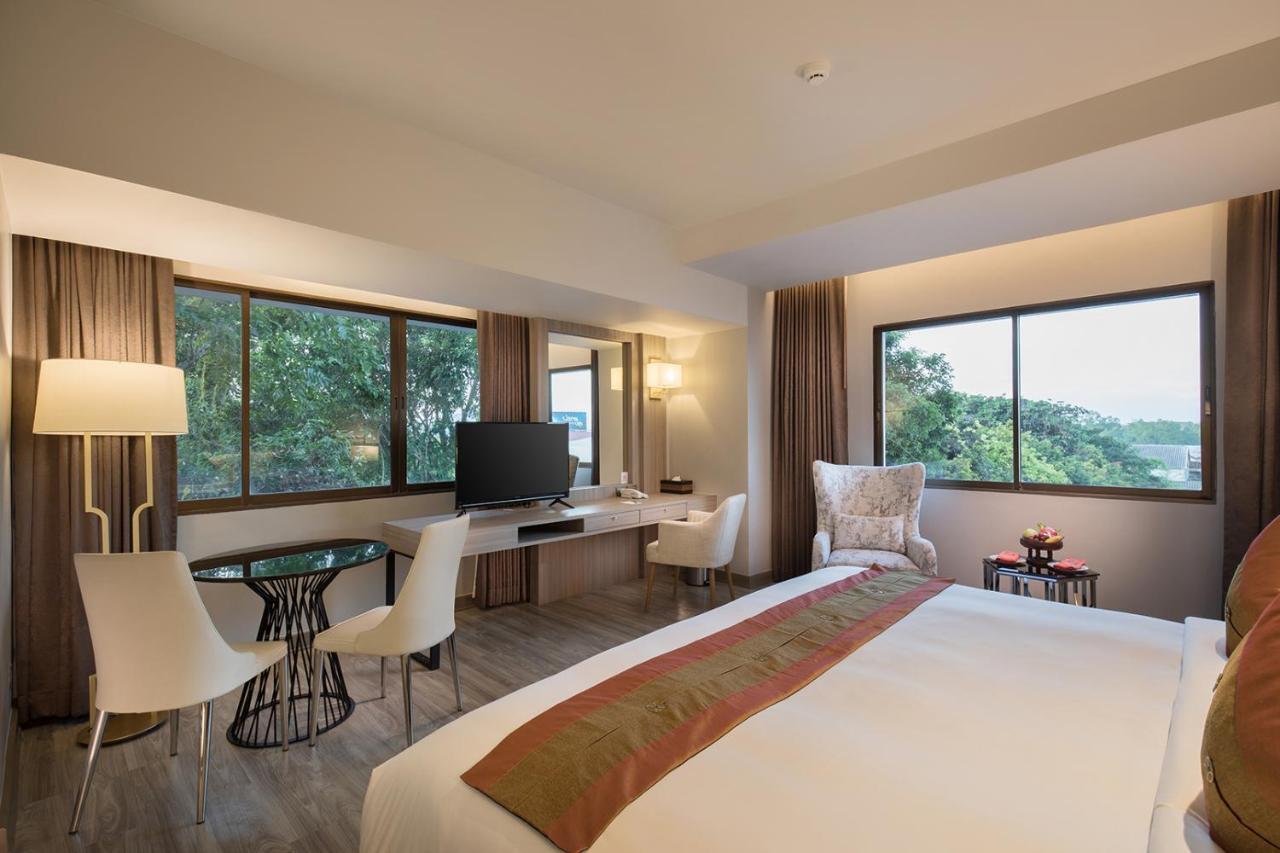 The Heritage Chiang Rai Hotel And Convention - Sha Extra Plus Exterior photo